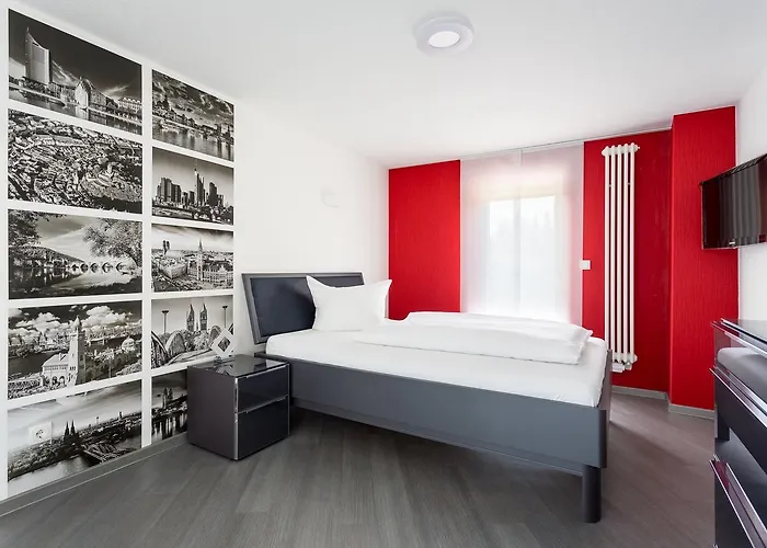 Отель Werner Gladenbach